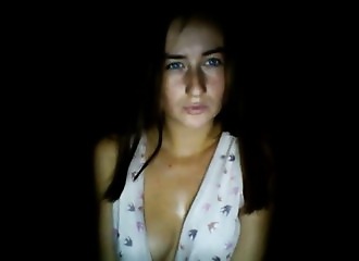 Tchat cam avec exhib de ses lolos sexy