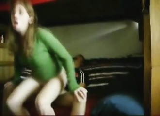 Toute disposée à baiser sans interruption