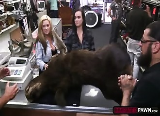 Pipe à deux bouches et trio au magasin