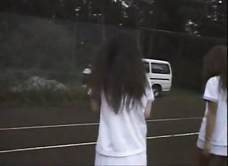 Il sniffe la culotte des joueuses de tennis