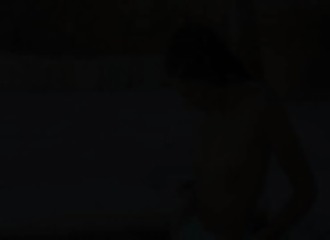 Addict au sexe elle se gode frénétiquement